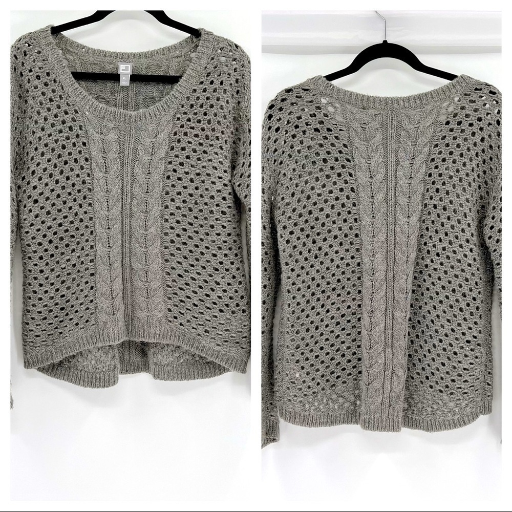 JCPenney Gray Knit Sweater Crew Neck